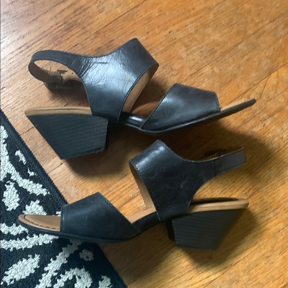 b.o.c. Black Strappy Block Heel Sandals